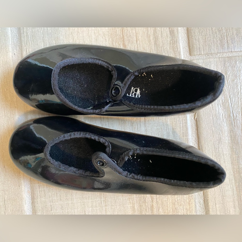 Girls Tap Shoes - Picture 2 of 3